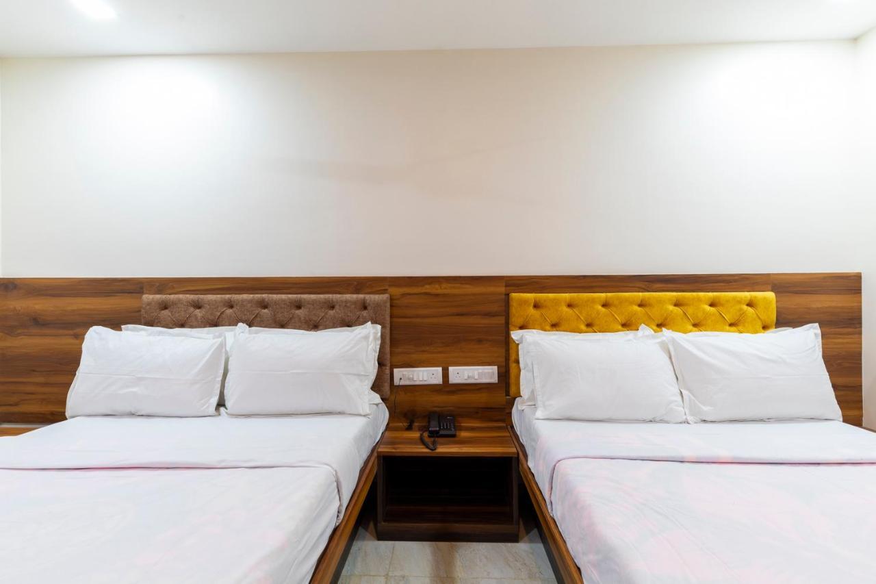 Hotel Samrat Palace มุมไบ ภายนอก รูปภาพ